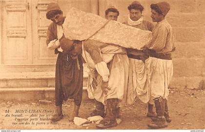Liban - MONT-LIBAN - Au travail - Ed. E. P. 14