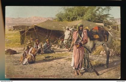 BEYROUTH   BEDUINES NOMADES   WANRIEING BEDOUINS    2 SCANS