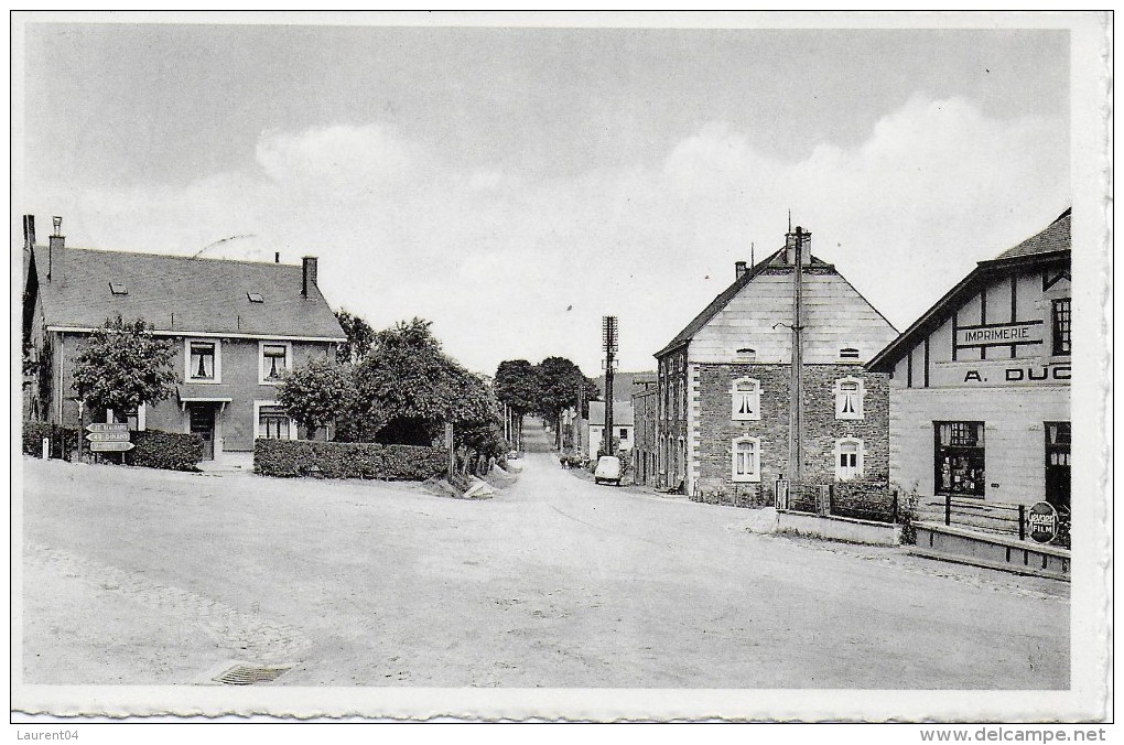 LIBIN.  GRAND'PLACE.