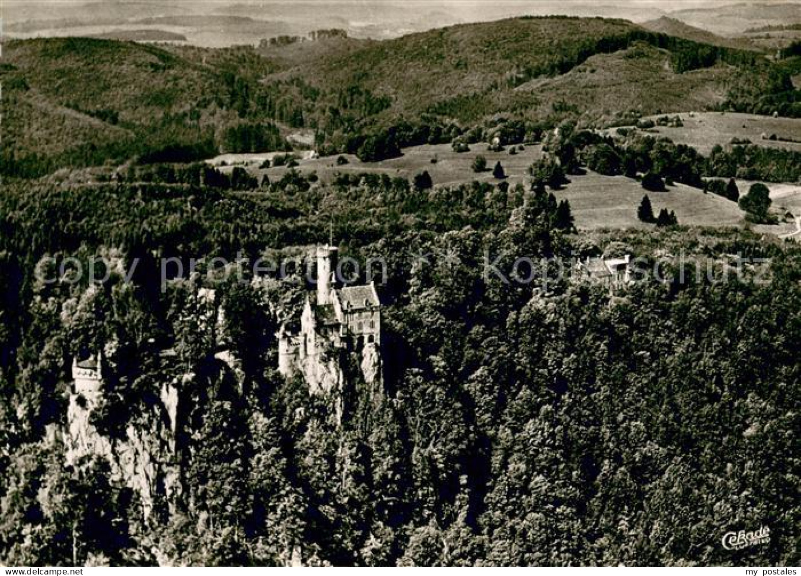 Lichtenstein Wuerttemberg Schloss Lichtenstein Fliegeraufnahme
