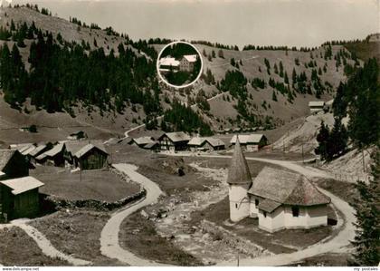 Liechtenstein Fuerstentum Kirchlein Steg mit Restaurant Steg und Suecca