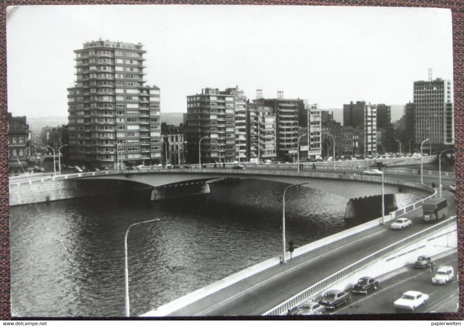 Liège - Le Pont neuf: Un nouveau coin de Liège moderne .... / Auto!