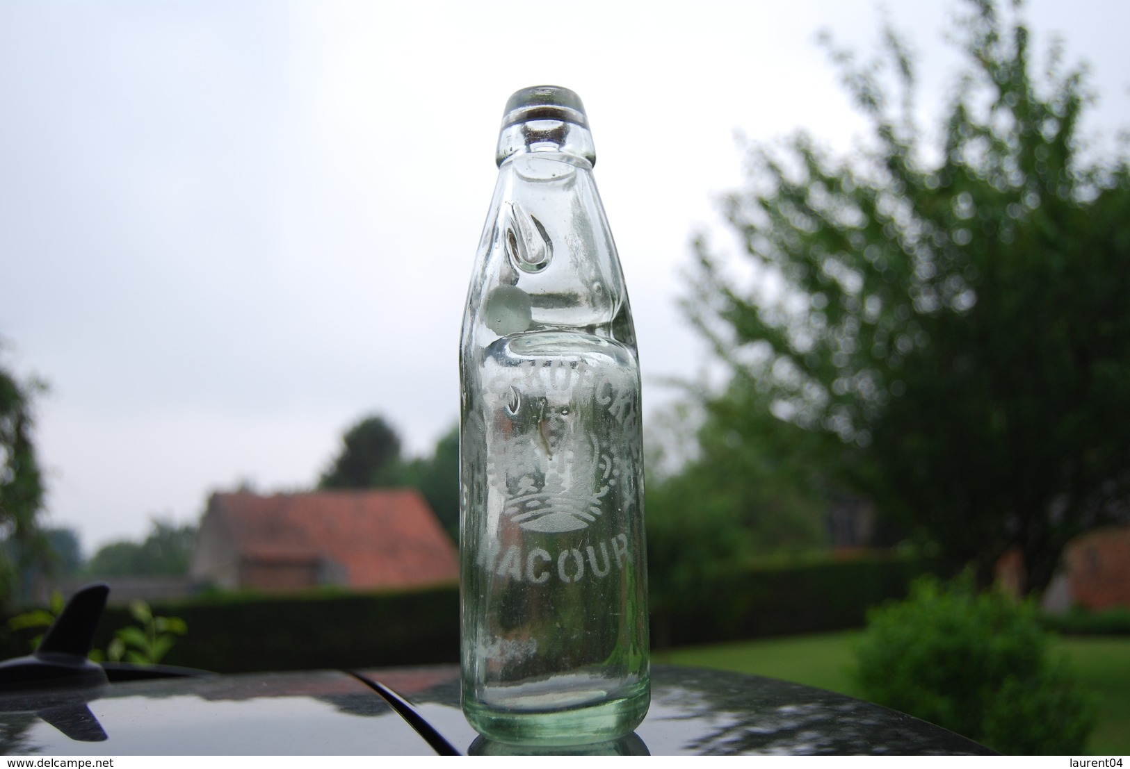 LINCENT. RACOUR. HANNUT  JODOIGNE. RARE BOUTEILLE AVEC BILLE DE VERRE A SODA . CLOOTS - KOECKOEKX