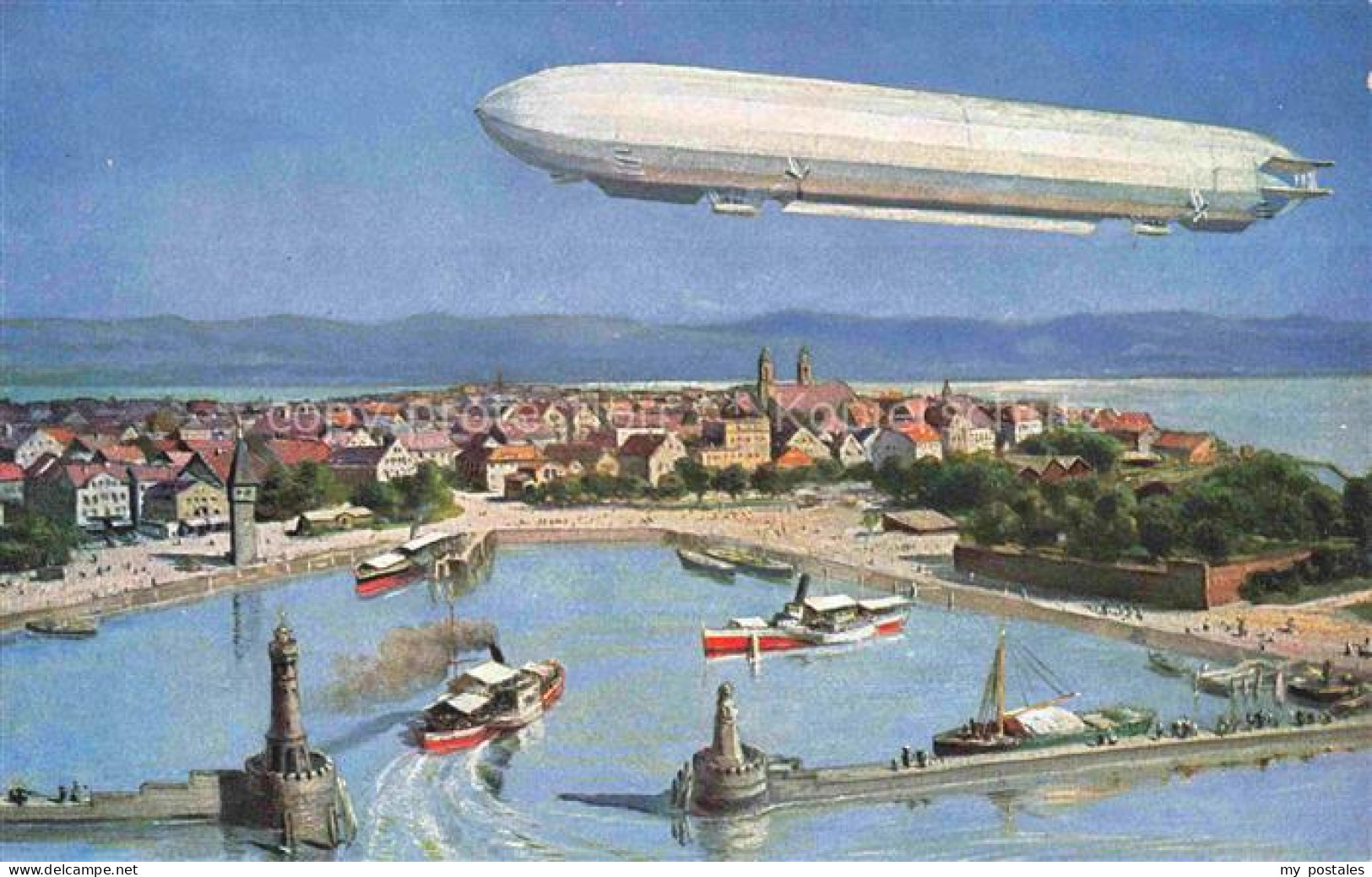 LINDAU  Bodensee Zeppelin ueber Lindau
