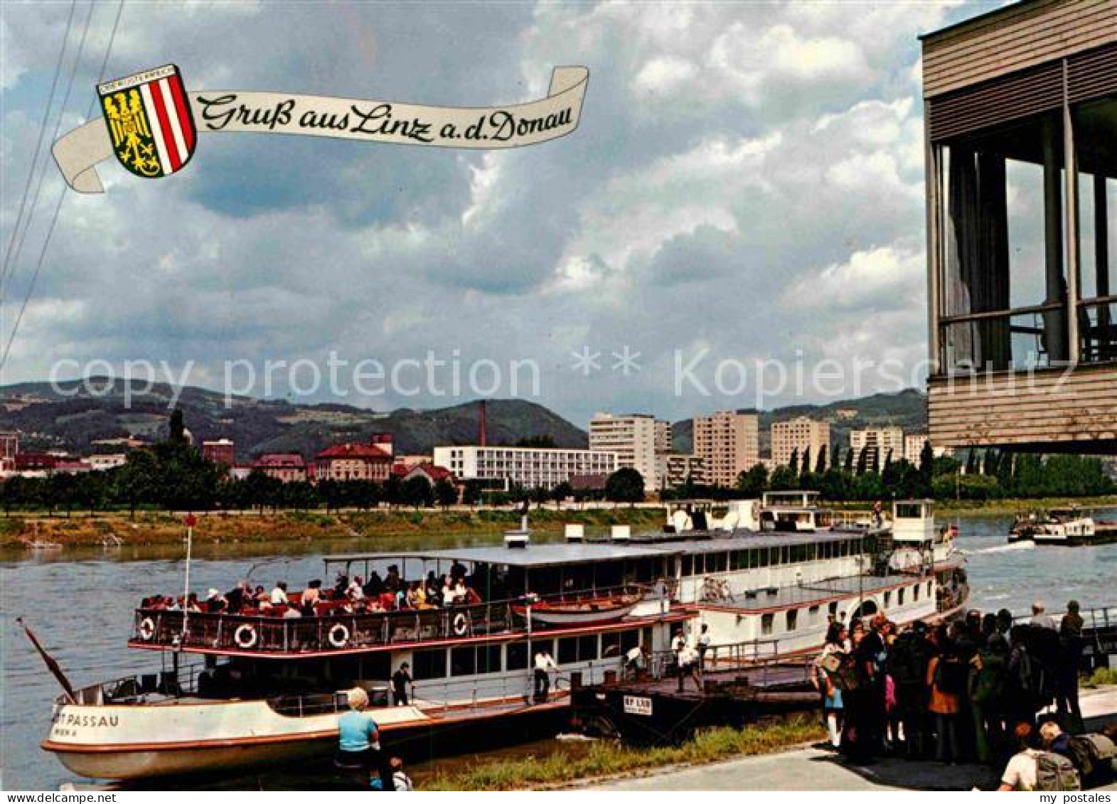 Linz Donau Schiffslandeplatz Fahrgastschiff Urfahr
