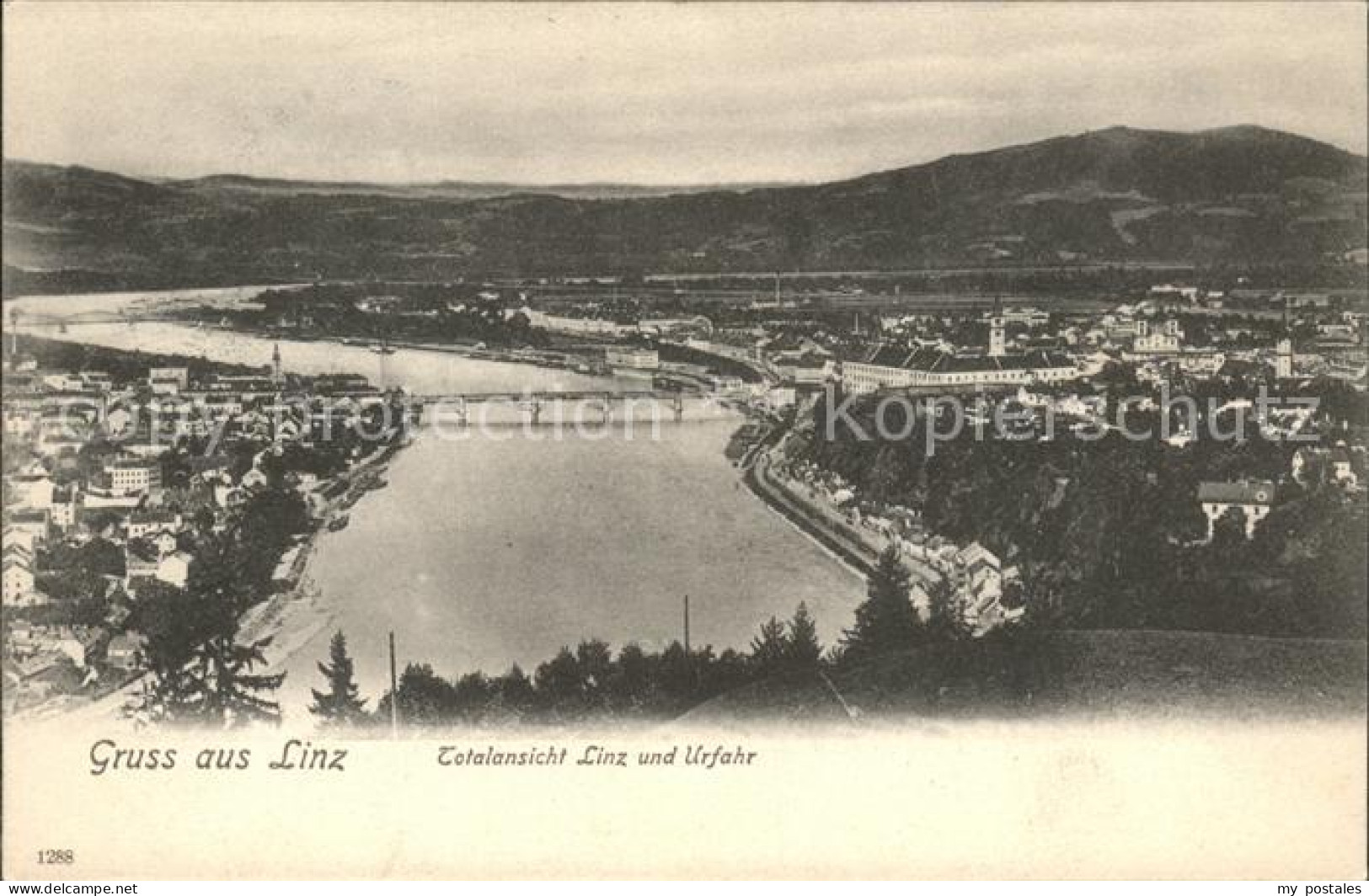 Linz Donau Totalansicht Linz und Urfahr Donau Bruecke