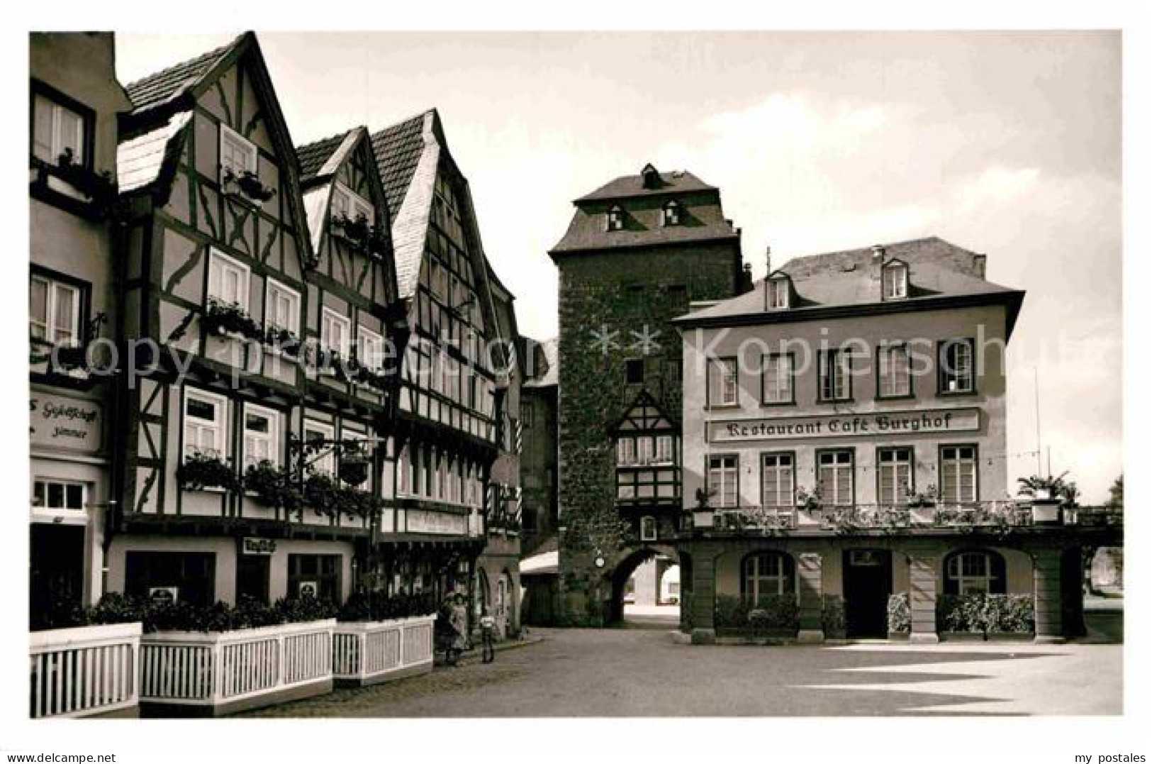 Linz Rhein Burgplatz