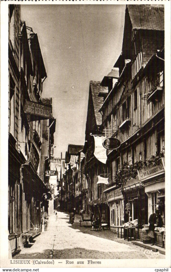 Lisieux CPA Rue aux FEvres