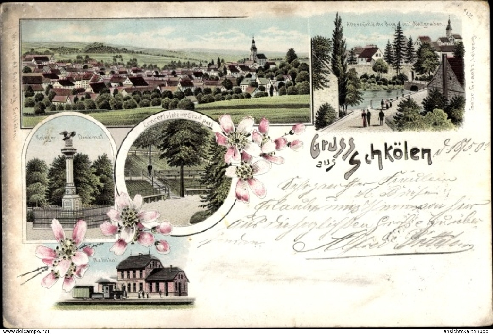 Lithographie Schkölen in Thüringen, Bahnhof, Kriegerdenkmal, Totalansicht der Ortschaft
