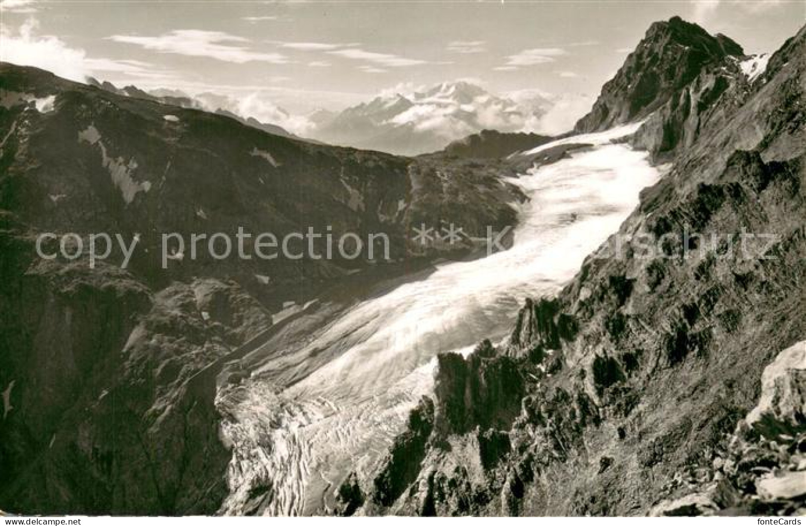 Loetschenpass BE mit Mischabelgruppe Ferden Rothorn und Loetschengletscher