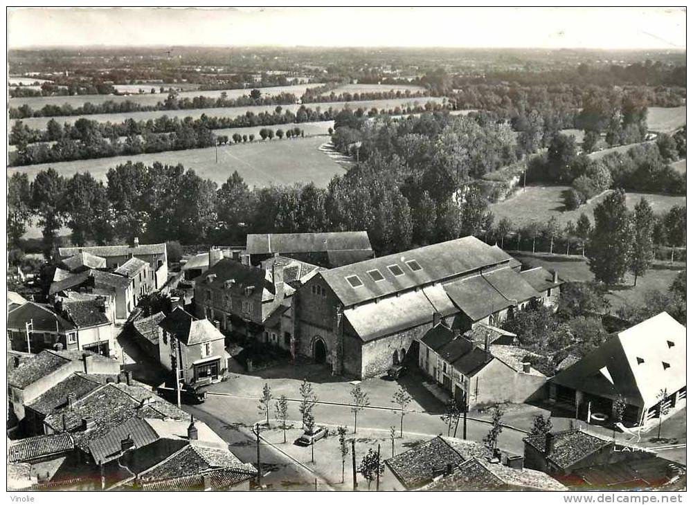 Loire-Atlantique : réf : F-12-0406 : Saint Philbert de Grand-Lieu