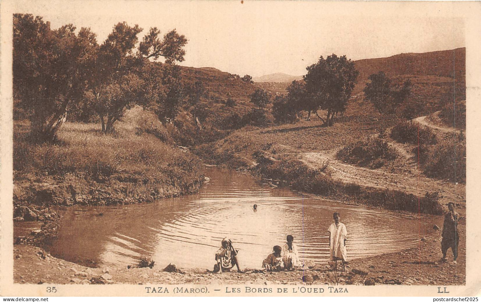 Lot 73 morocco taza les bords de l` oued taza types folklore