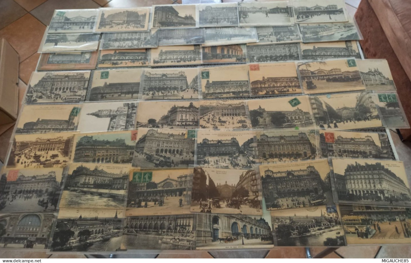 lot  de 50 cartes postales de gares de  PARIS