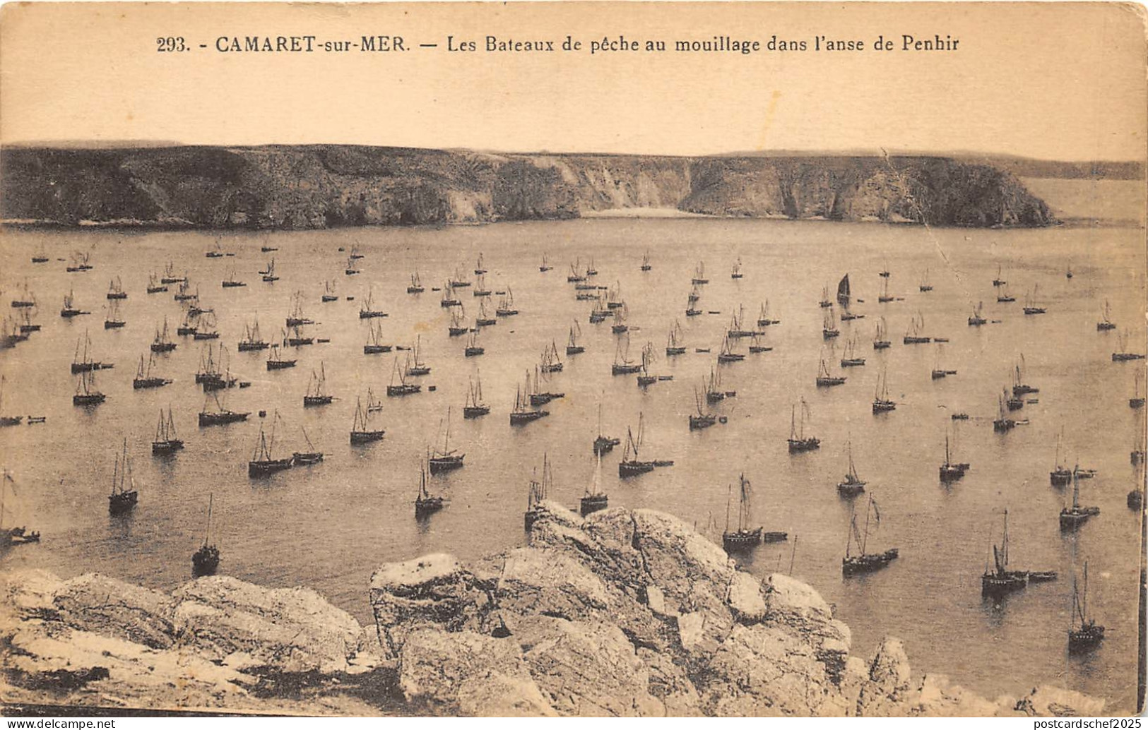 Lot225 camaret sur mer fishing boat penhir  france