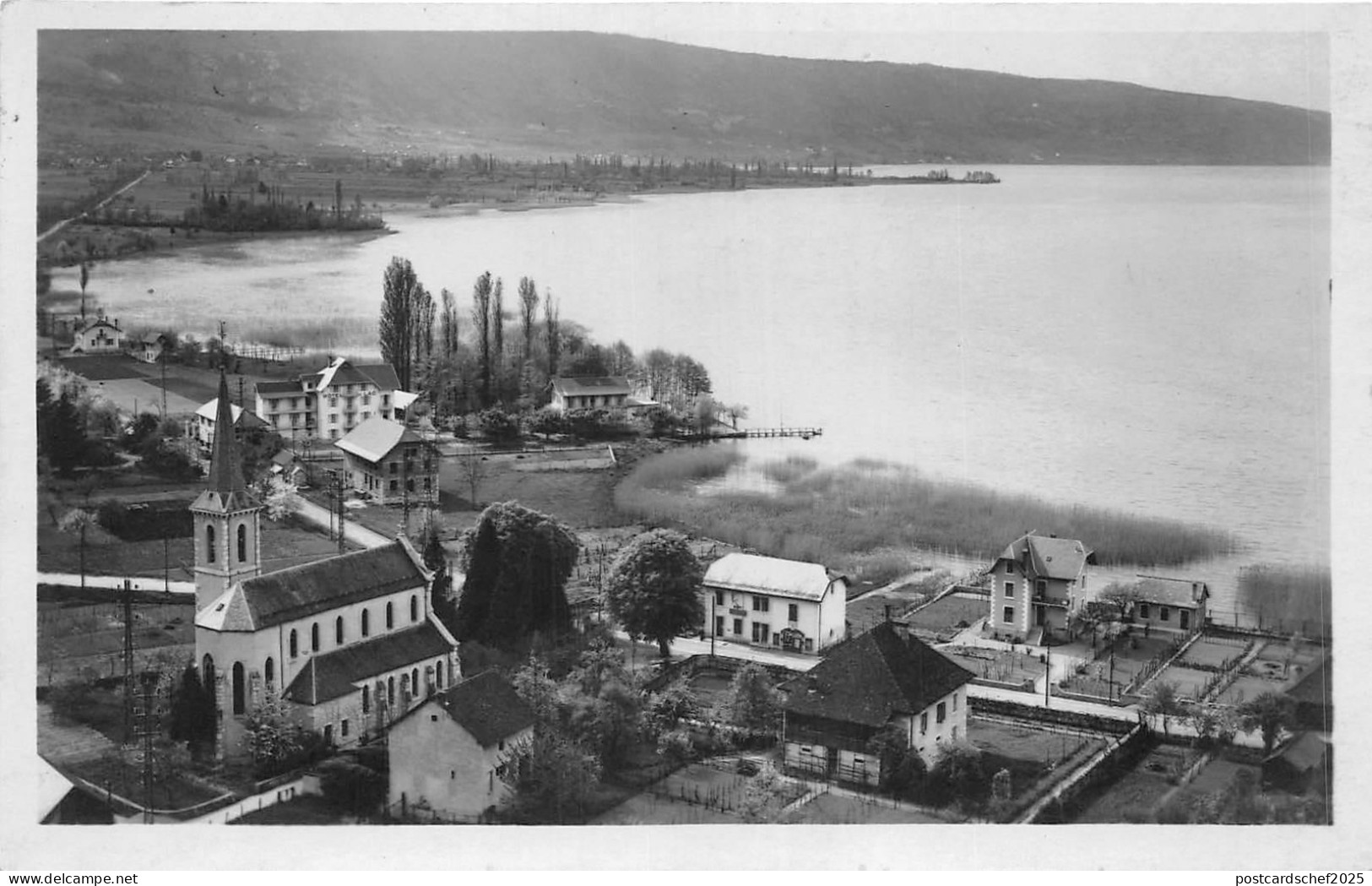 Lot300 le lac d annecy vue de duingt  france