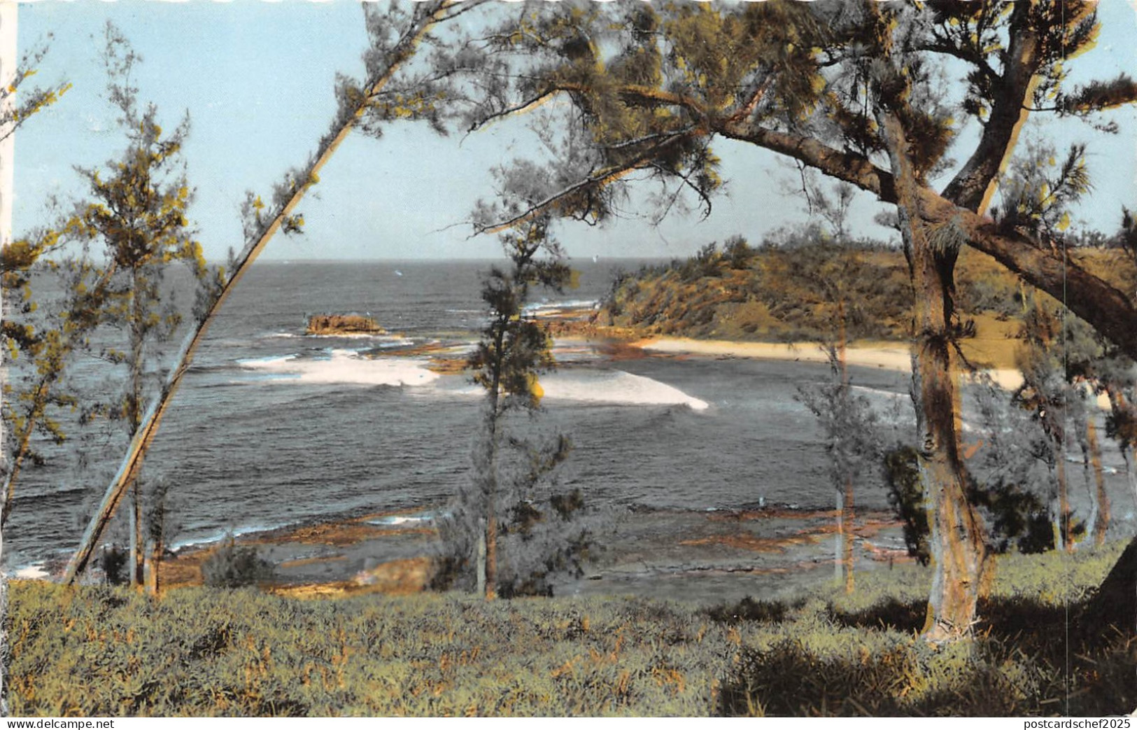 lot405 madagascar fort dauphin la plage du gendarme