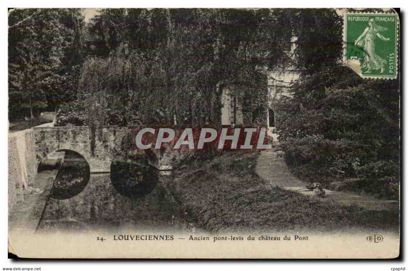 Louveciennes CPA Ancien pont levis du chateau du pont