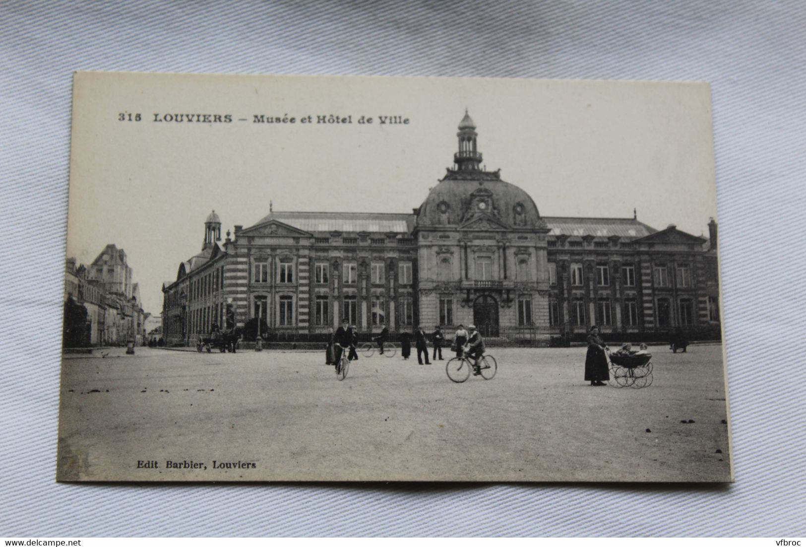 Louviers, musée et l'hôtel de ville, Eure 27