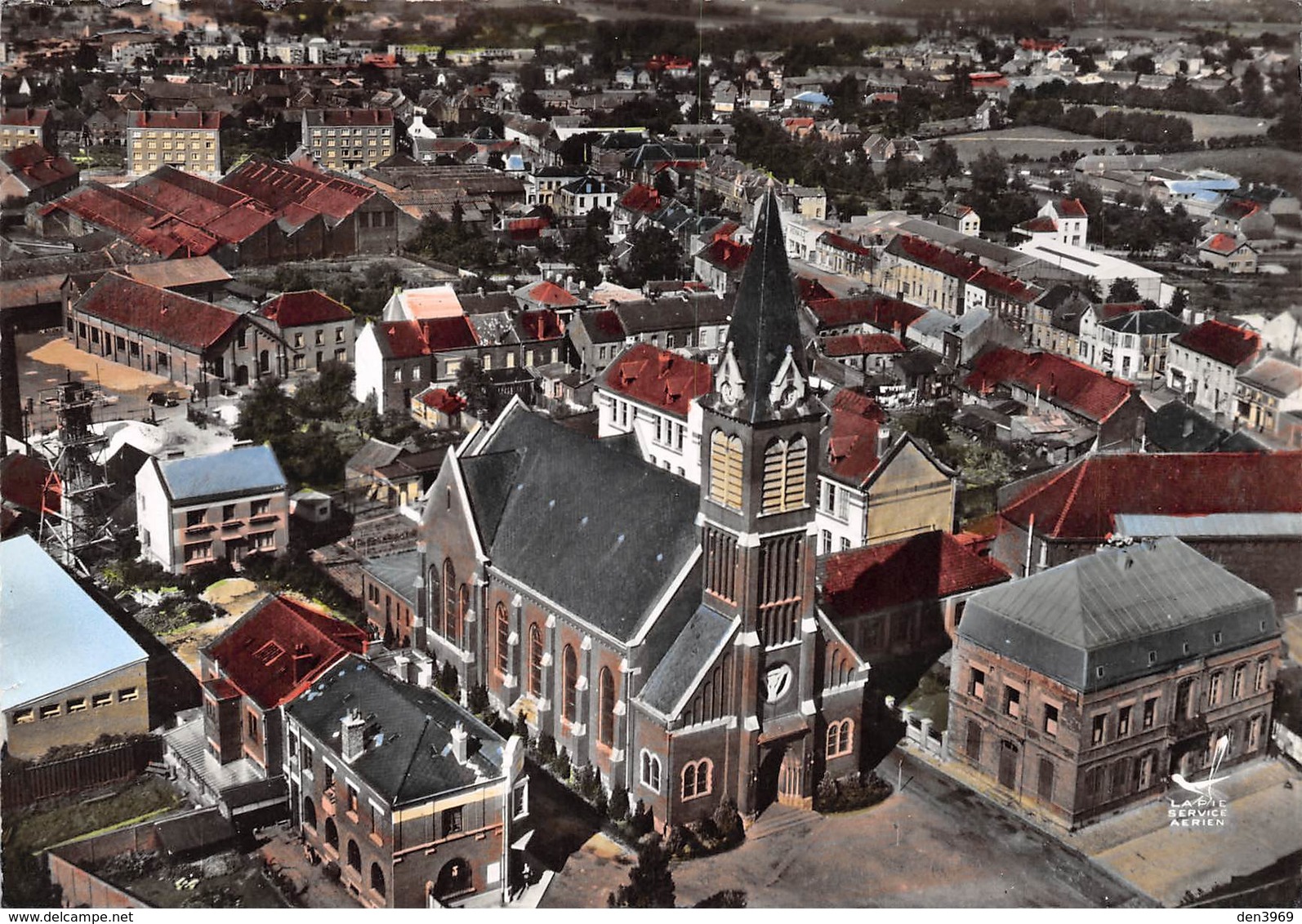 Louvroil - Eglise et Mairie