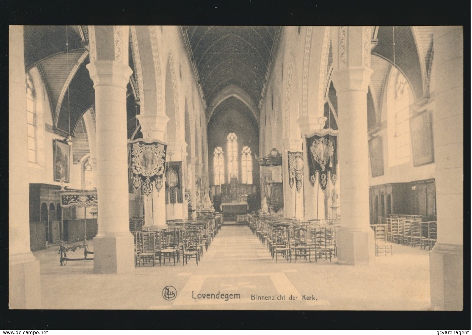 LOVENDEGEM   BINNENZICHT DER KERK