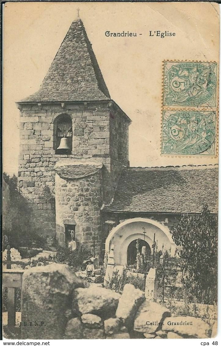 LOZERE : Grandrieux, L'Eglise