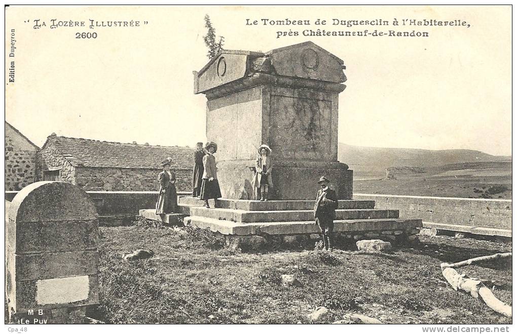 Lozère- près Chateauneuf-de-Randon -Le Tombeau de Duguesclin à l'Habitarelle.