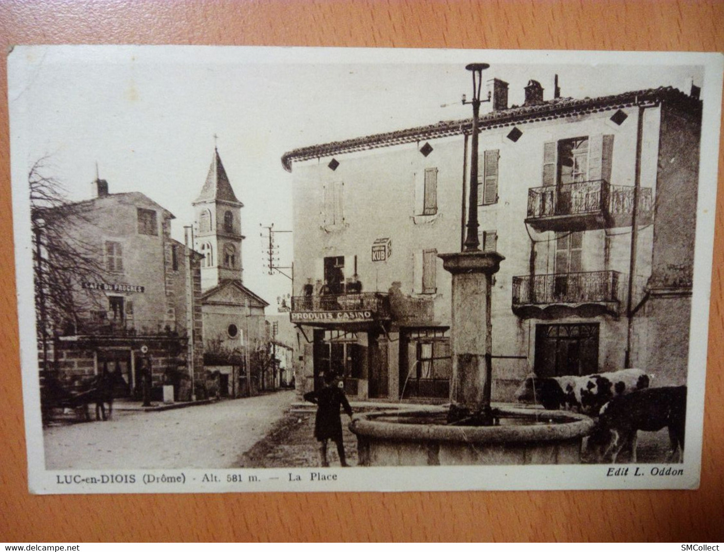 Luc en Diois, la place (A15p45)