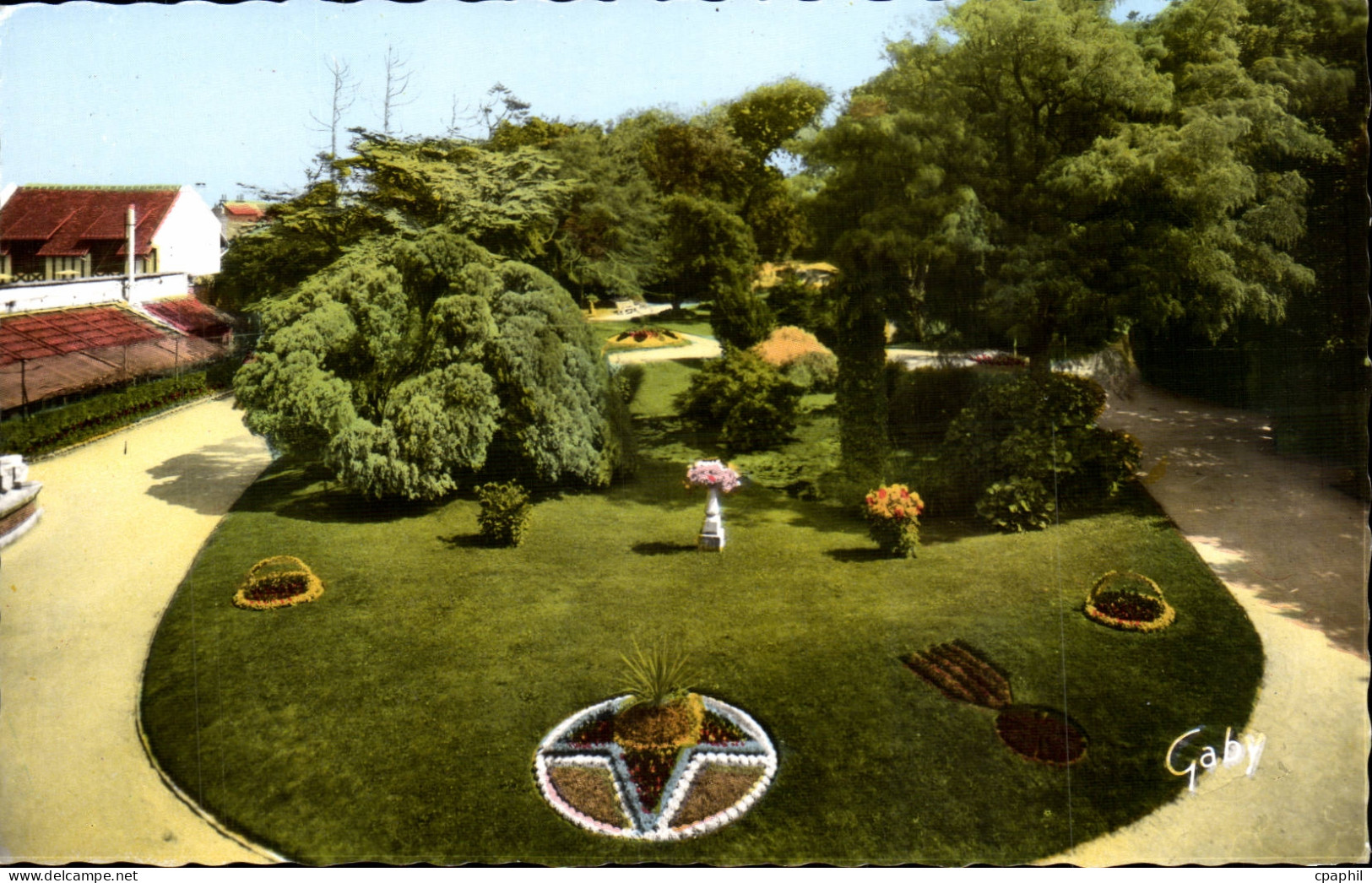 Luc sur Mer CPA Le jardin public