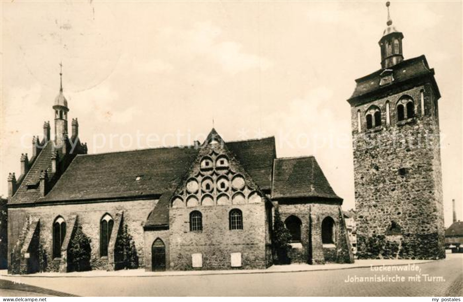 Luckenwalde Johanniskirche mit Turm