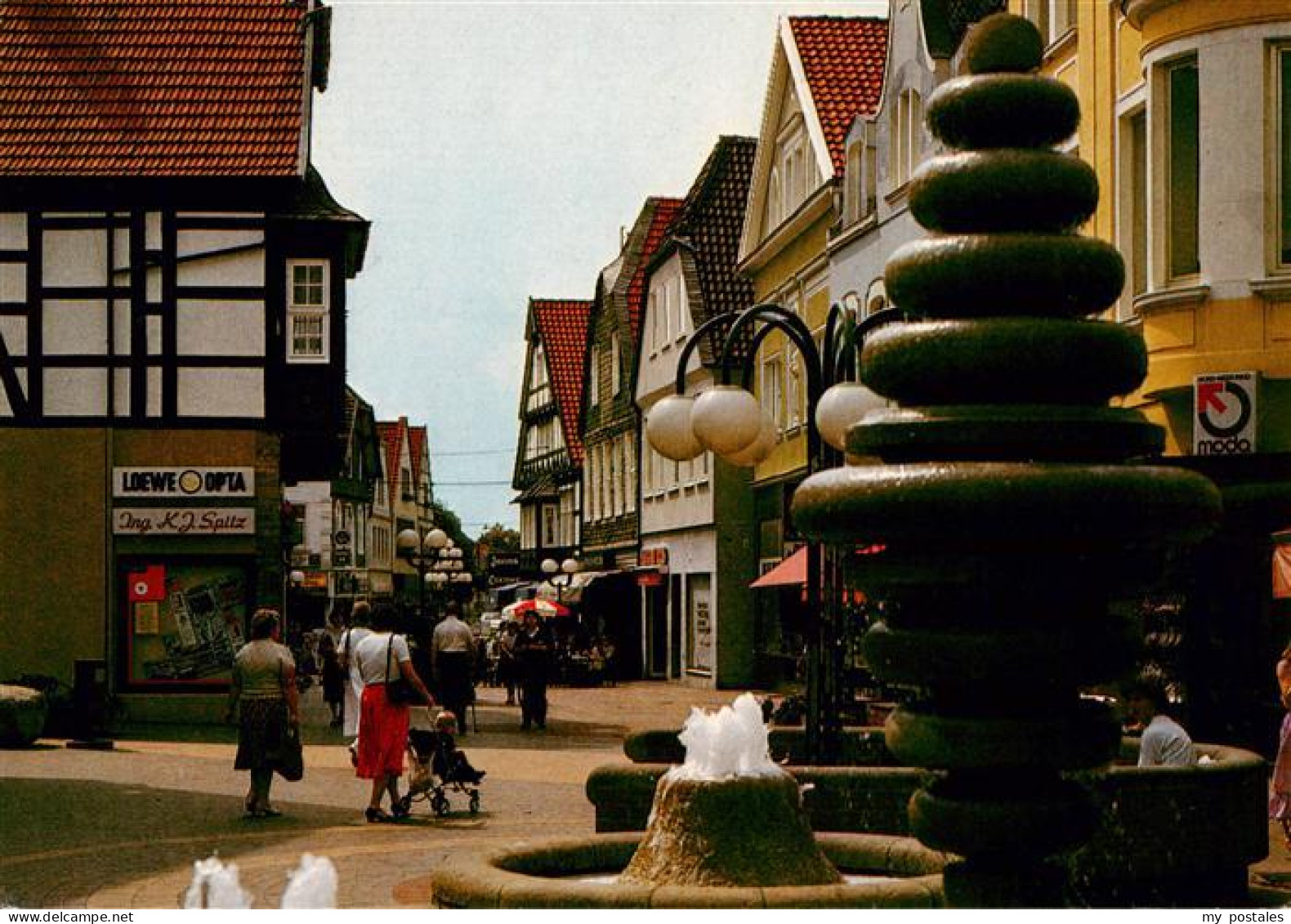 Luebbecke Westfalen Brunnen Fussgaengerzone