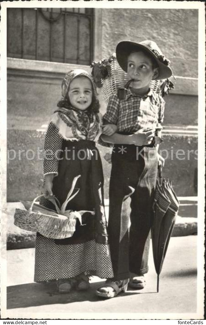 Lugano TI Kinder Trachten Tessin