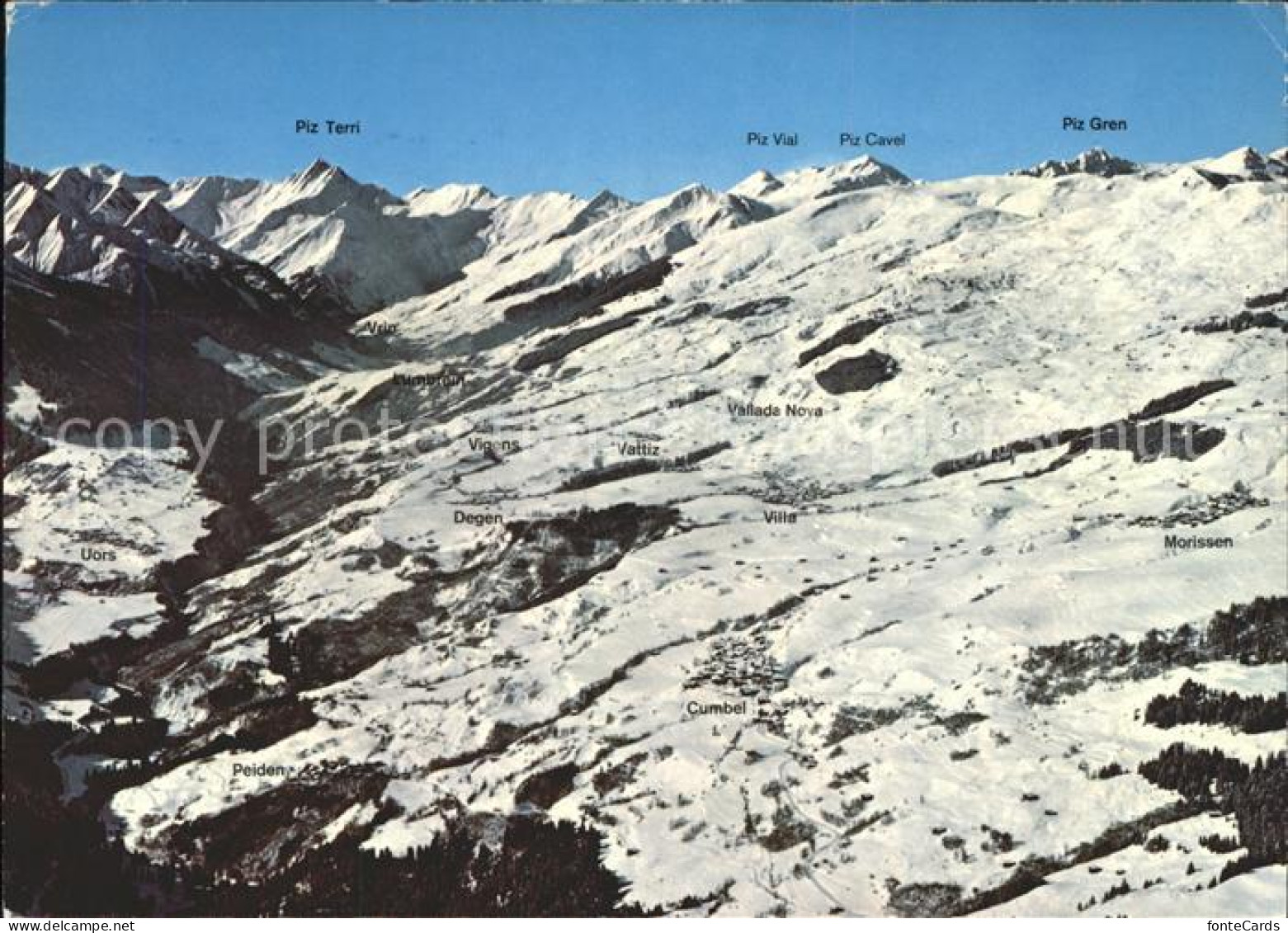 Lugnez mit Alpenpanorama Val Lumnezia