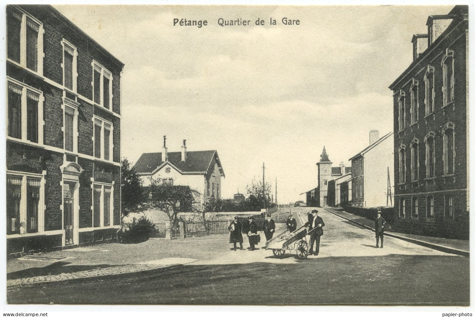 (Luxembourg) Pétange. Quartier de la Gare.