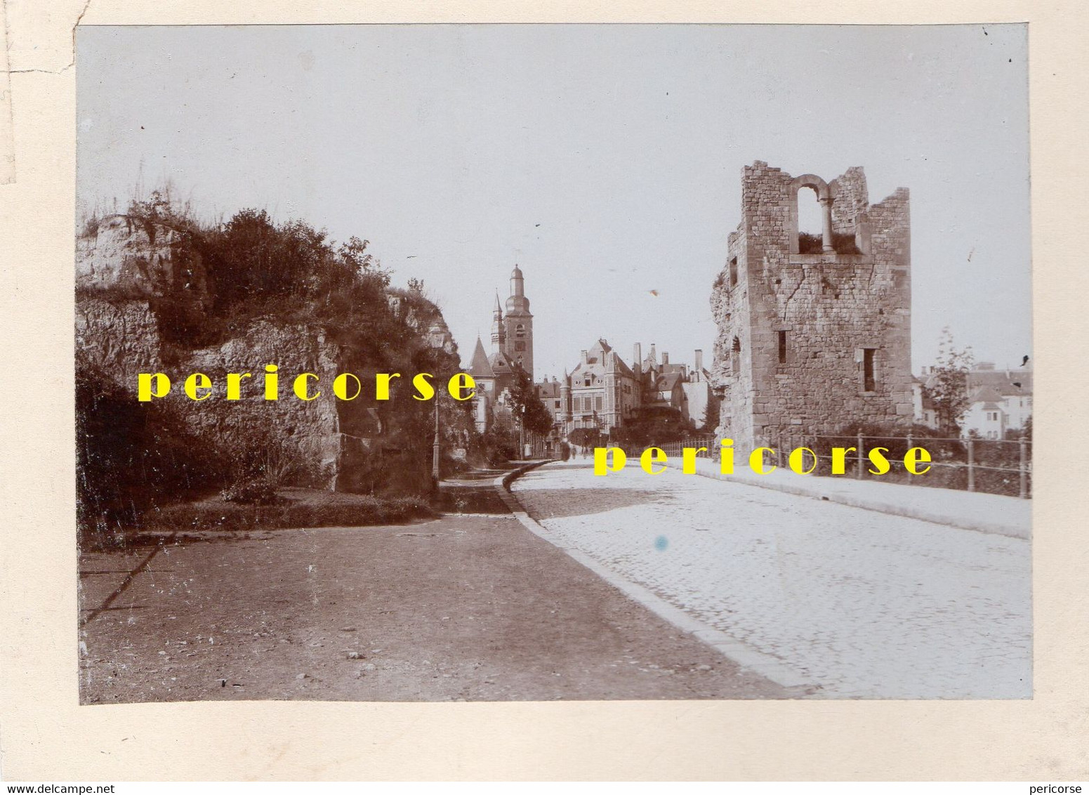 Luxembourg  (photo recto verso)