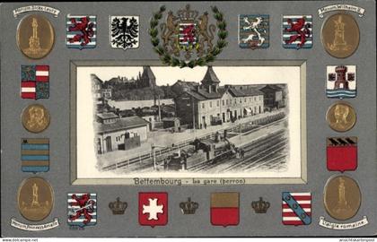 Gaufré Blason Passepartout CPA Bettemburg Bettemburg Luxemburg, Bahnhof