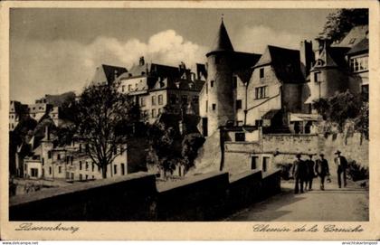 CPA Luxemburg Stadt, Stadtansicht von Chemin de la Corniche, Gebäude