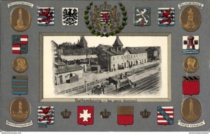 Gaufré Blason Passepartout CPA Bettemburg Bettemburg Luxemburg, Bahnhof