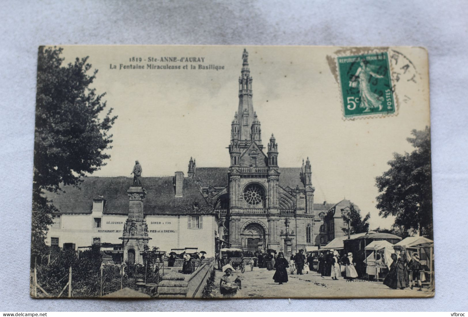 M345, Sainte Anne d'Auray, la fontaine Miraculeuse et la basilique, Morbihan 56