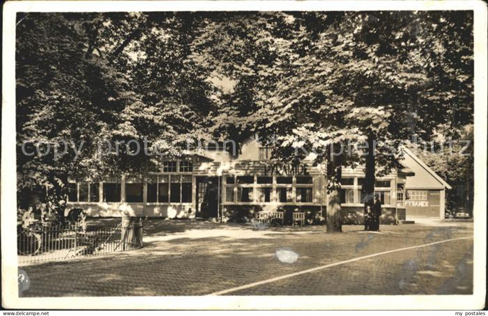 Maarn Hotel Cafe Restaurant Pyramide van Austerlitz