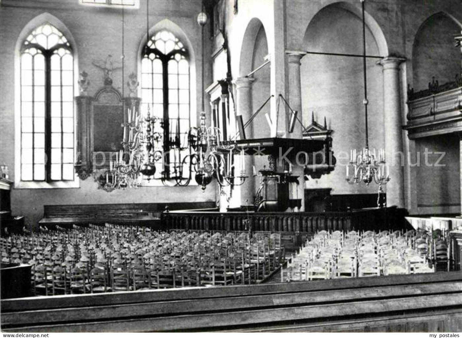 Maassluis Grote Kerk intern