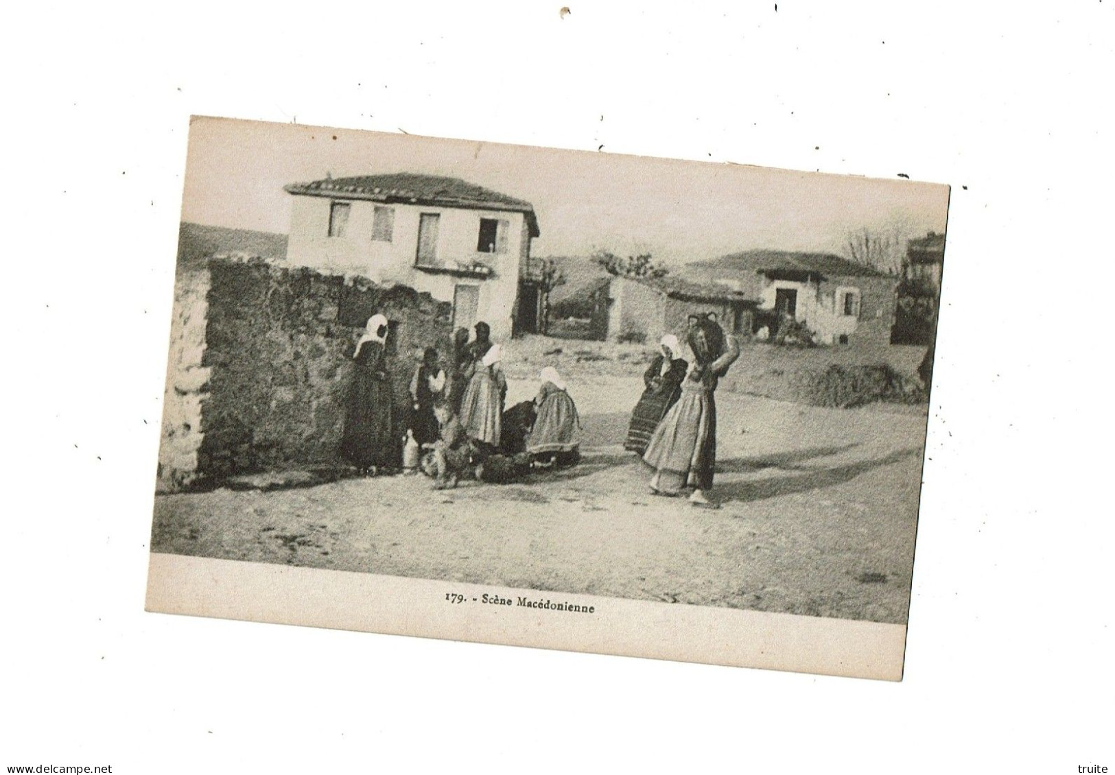 MACEDOINE DU NORD " SCENE MACEDONIENNE "