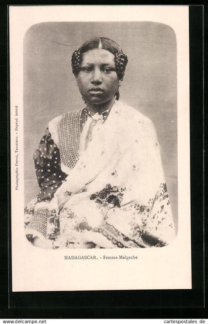 CPA Madagaskar, Femme Malgache