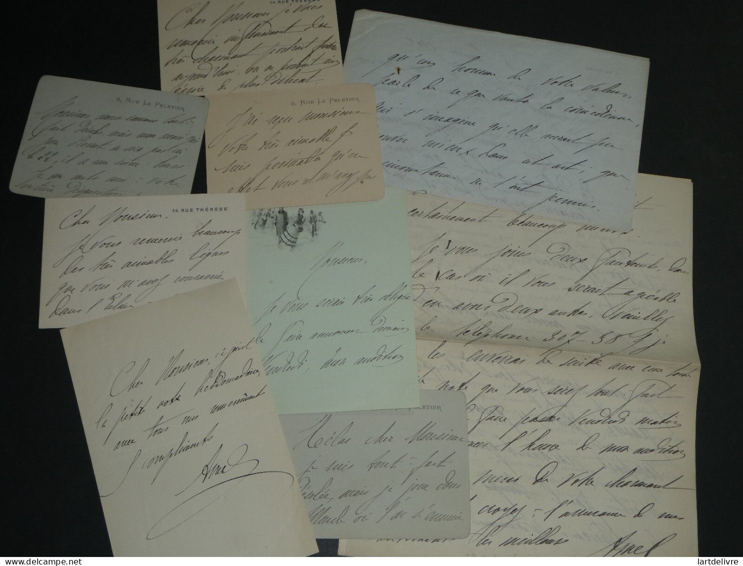 Madame AMEL - Comédie française - Ensemble de 9 lettres autographes signées