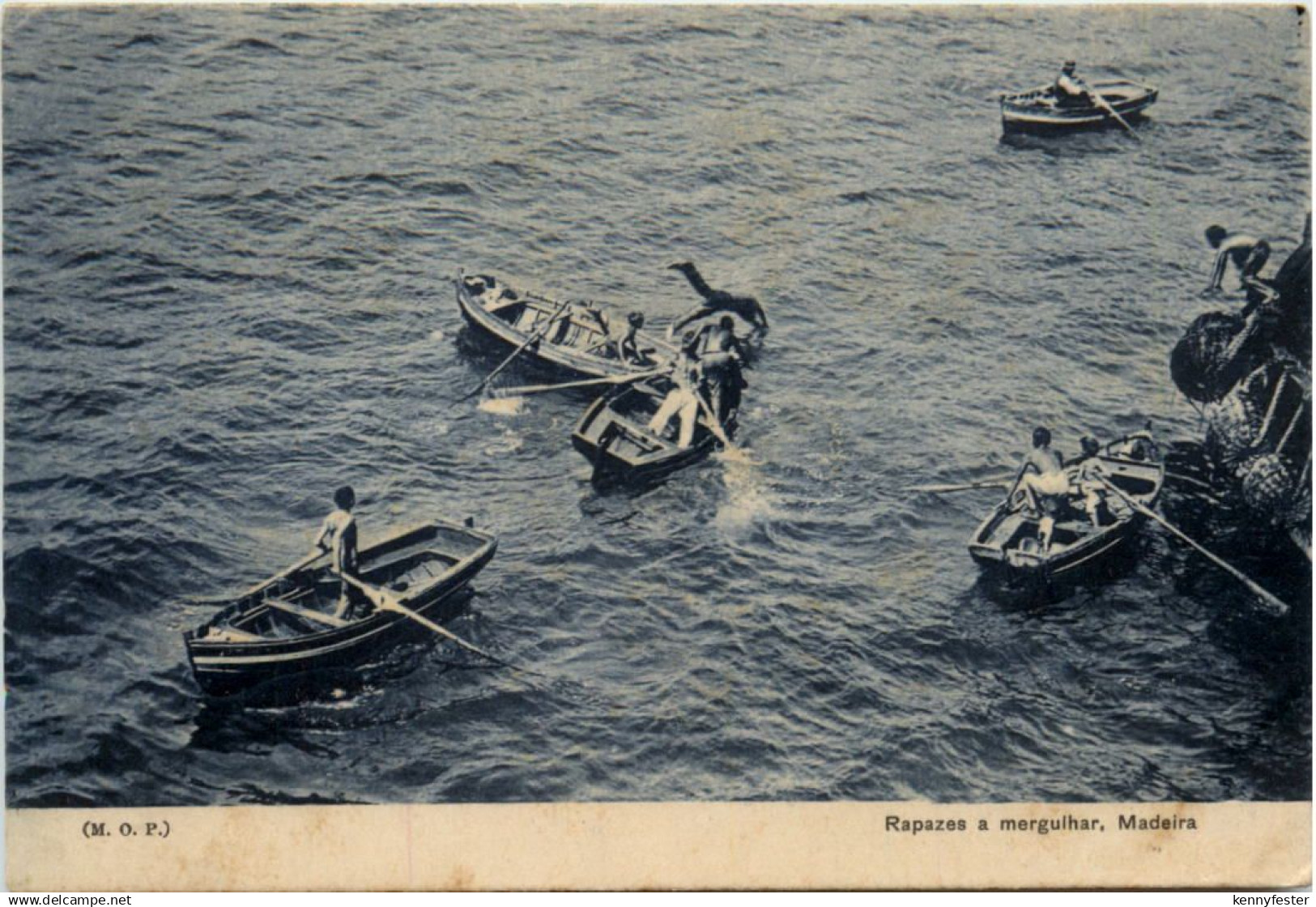 Madeira - Rapazes a mergulhar