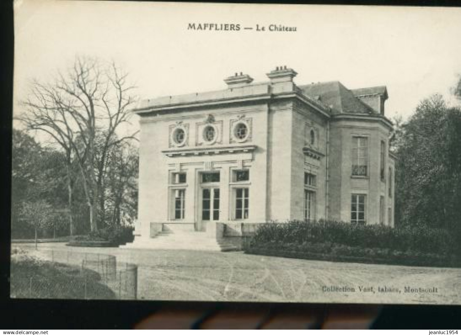 MAFFLIERS LE CHATEAU