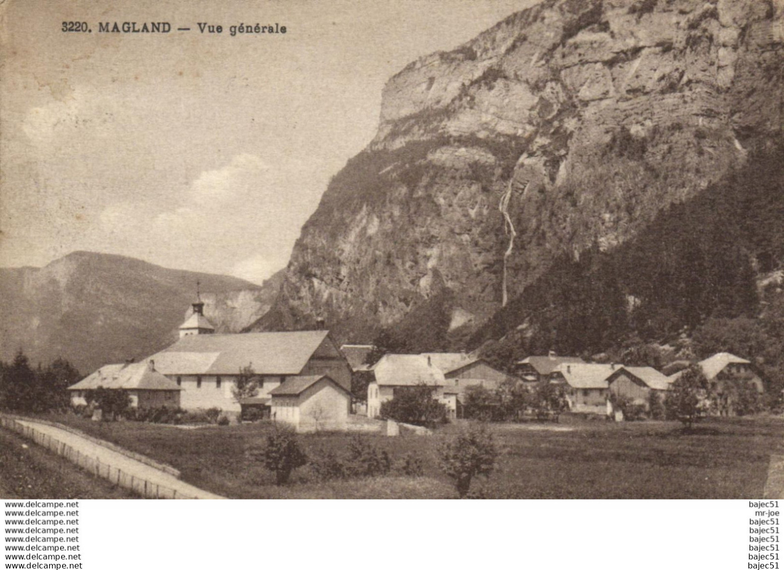 Magland - vue générale