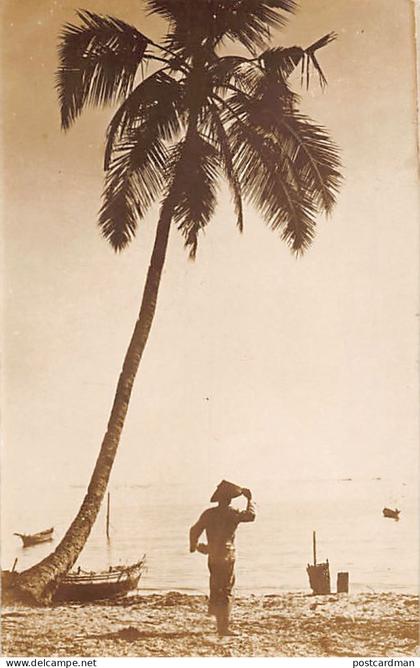 Malaysia - Seaside - REAL PHOTO