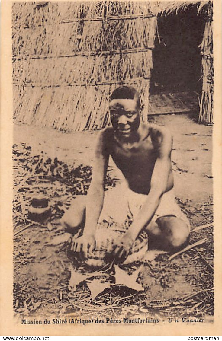 Malawi - A basket maker - Publ. Company of Mary - Mission du Shiré des Pères Montfortains