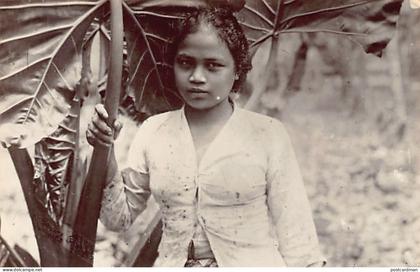 Malaysia - Malay woman - REAL PHOTO - Publ. unknown