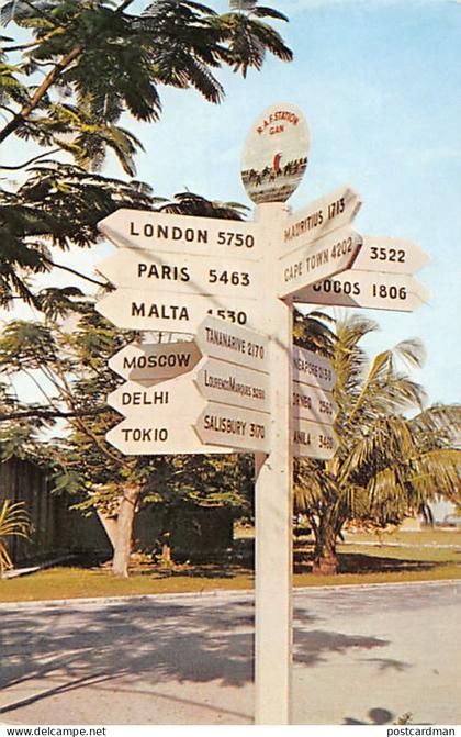 Maldives - ADDU ATOLL - Signpost - Publ. unknown